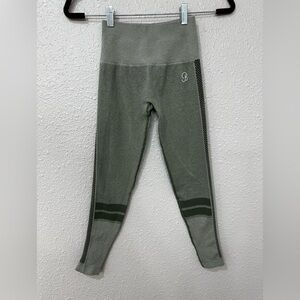 Bombshell Sportswear PRO Seamless Mesh Legging in Olive Tonal SZ XS